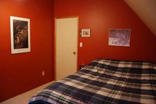 Reilly'S Cabin By Apex Accommodations Penticton Esterno foto